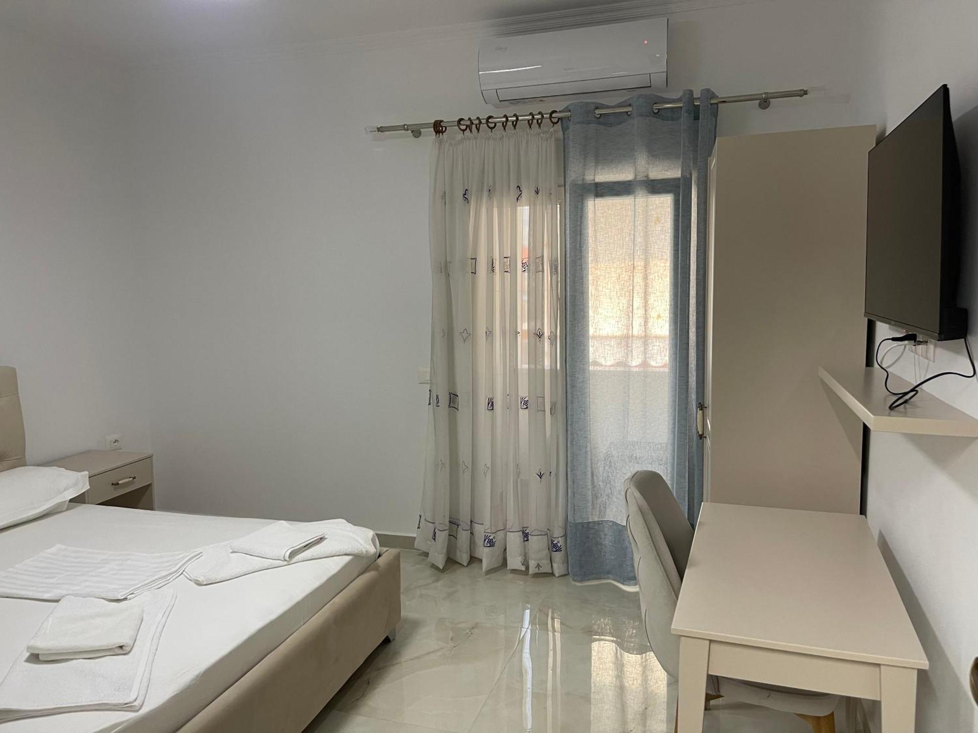 Hotel Vila C Plus Plus Berat Exterior foto